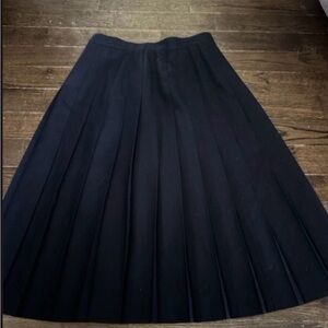 Elegant navy blue Pleated Skirt
